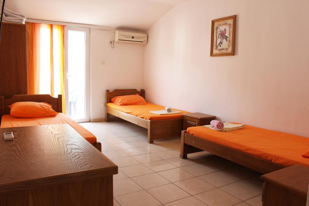 Guesthouse Sun Hostel Будва Экстерьер фото