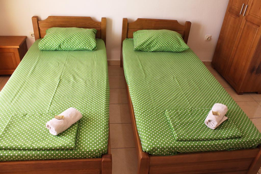 Guesthouse Sun Hostel Будва Экстерьер фото