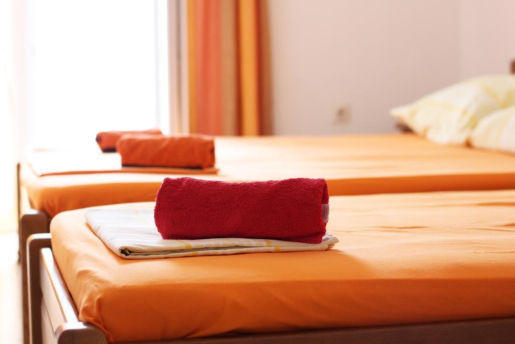 Guesthouse Sun Hostel Будва Экстерьер фото