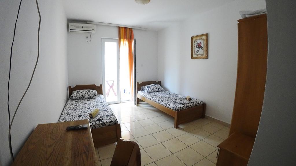 Guesthouse Sun Hostel Будва Экстерьер фото