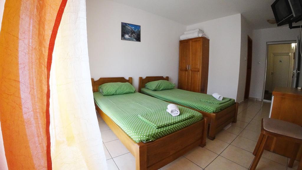 Guesthouse Sun Hostel Будва Экстерьер фото