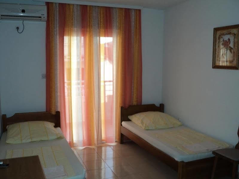 Guesthouse Sun Hostel Будва Экстерьер фото