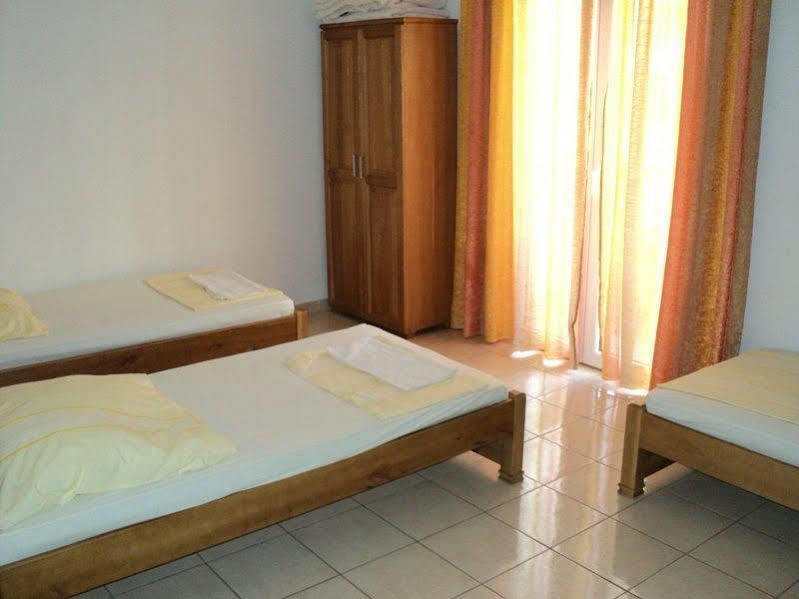 Guesthouse Sun Hostel Будва Экстерьер фото