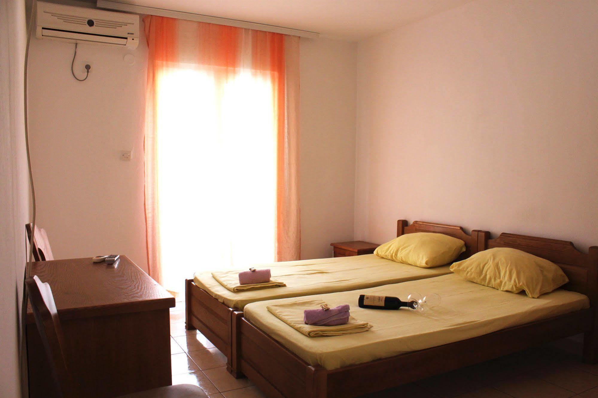 Guesthouse Sun Hostel Будва Экстерьер фото
